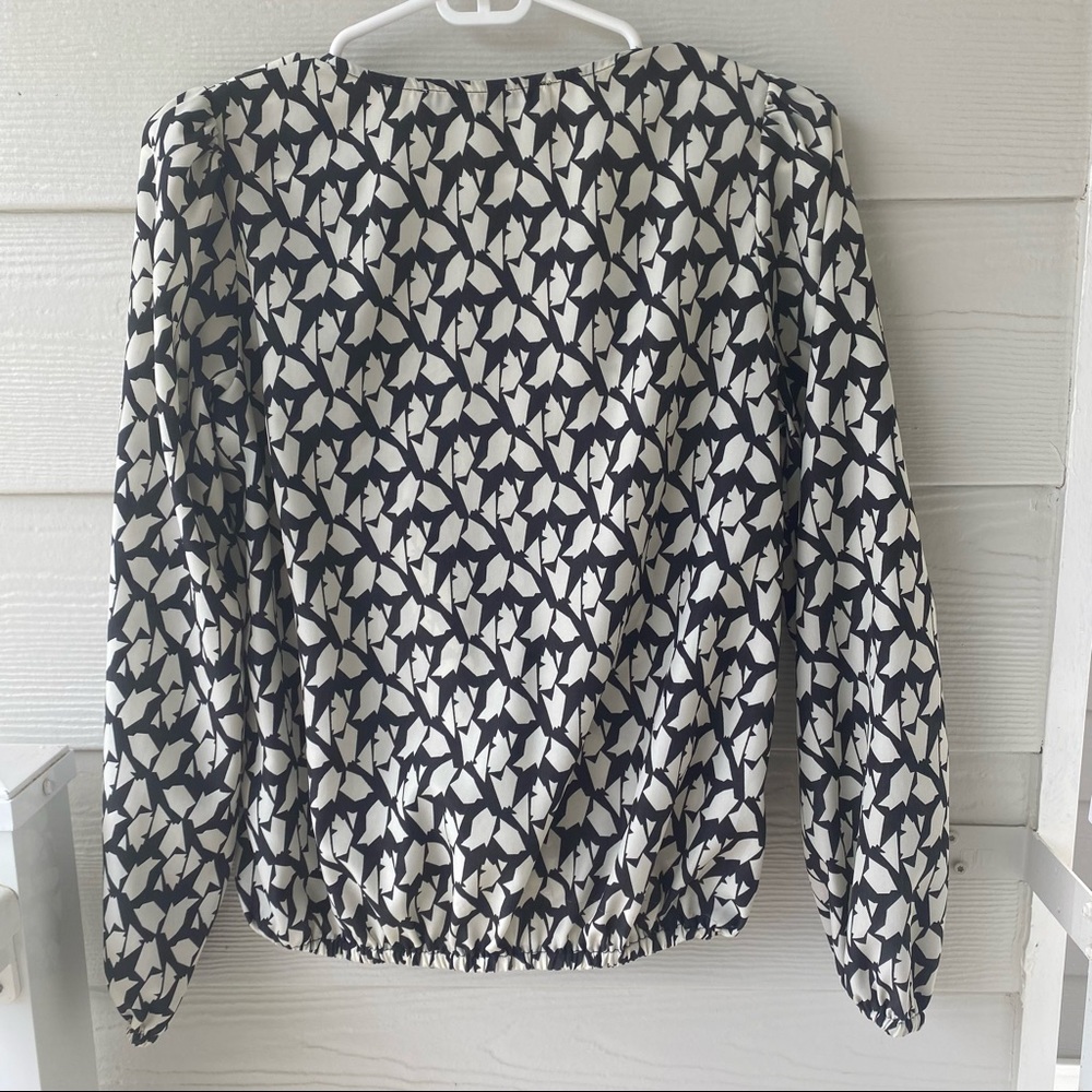 LOVERS + FRIENDS Black and White Blouse - Picture 4 of 9